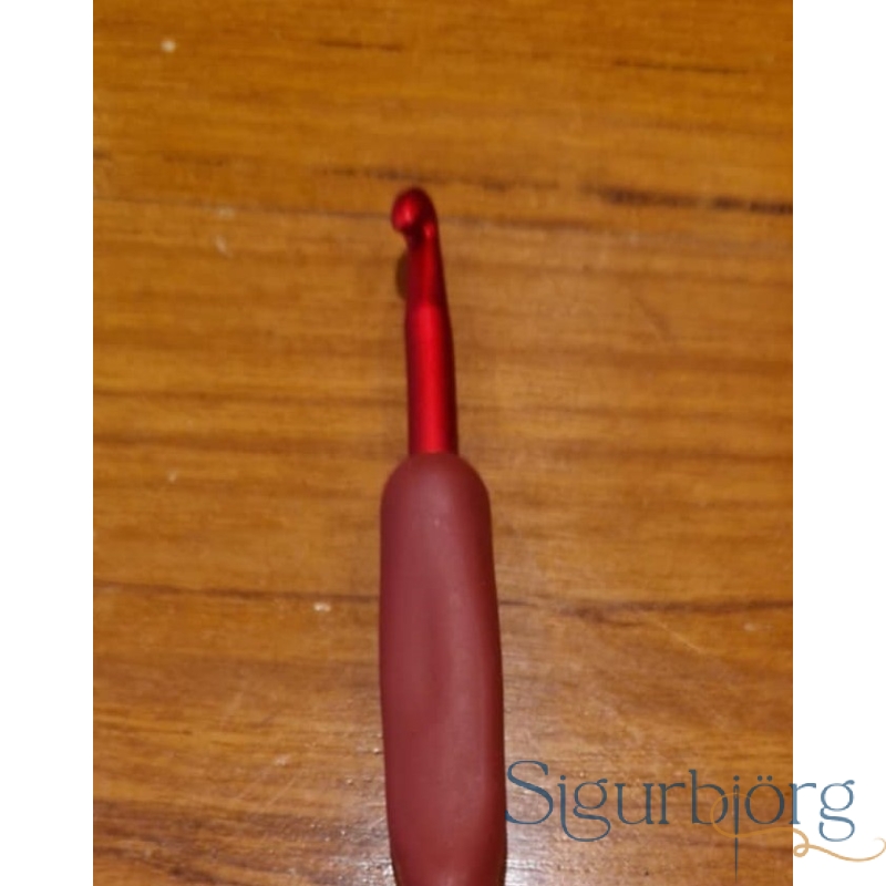 Heklunál rauð 2.5mm.