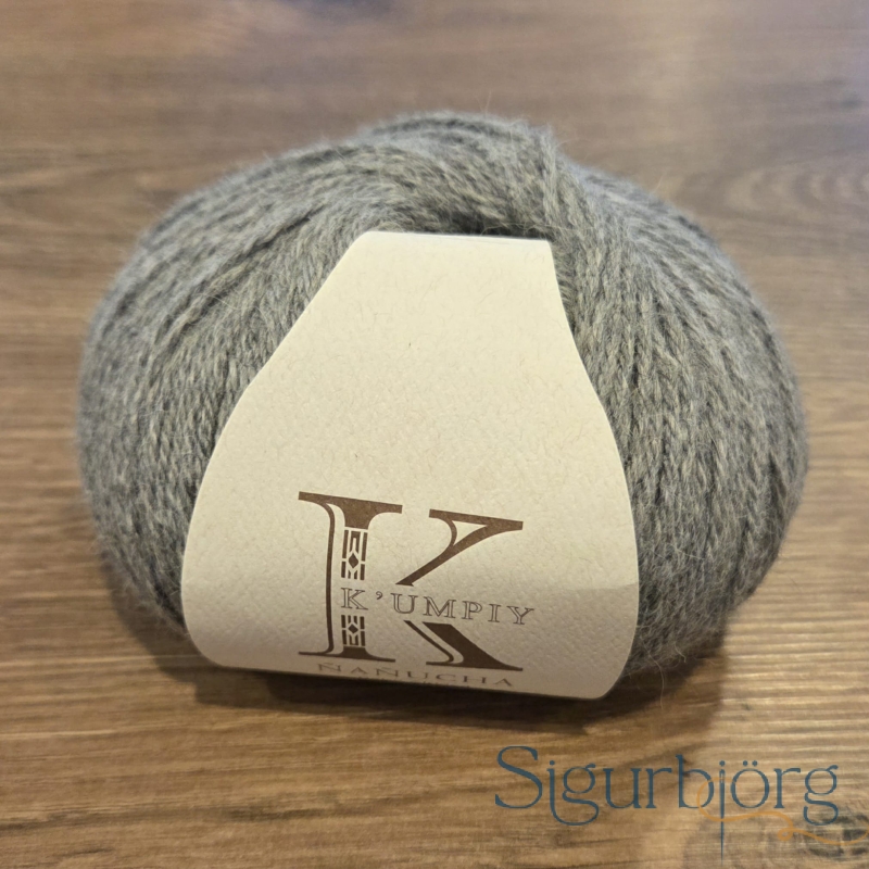 Kumpiy-Nanucha-Grátt