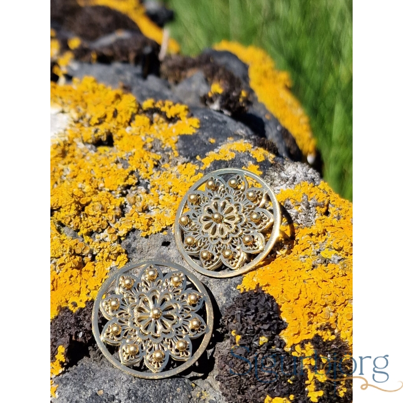 Gersemi línan - Eyrnalokkar 18 k. gullhúðun