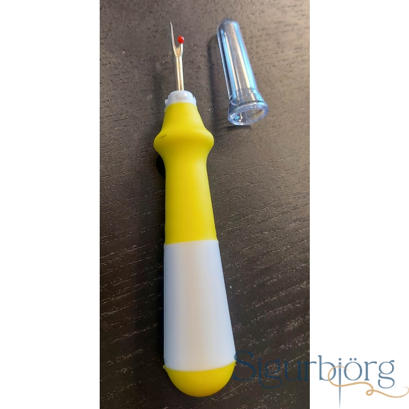 Stór sprettihnífur með stóru handfangi.